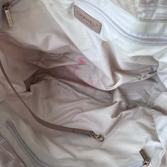 Authentic Chanel Vintage VTG Travel Line Tote in Blush with Dust-bag and Card - Picture 15 of 16